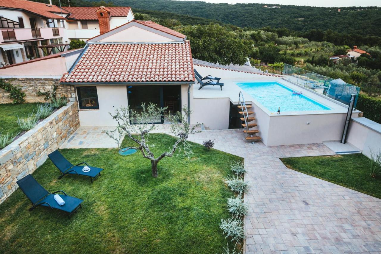 Roner Resort Plavje Buitenkant foto